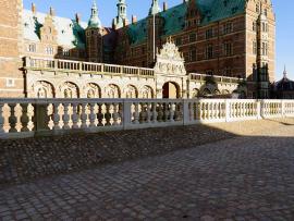 Balustrade zur Restaurierung aus Obernkirchener Sandstein®