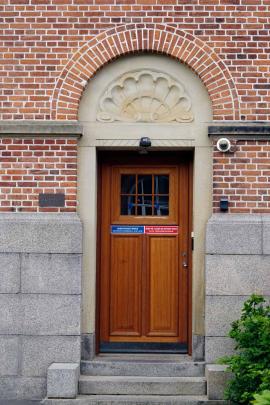 Side entrance Obernkirchener Sandstein®