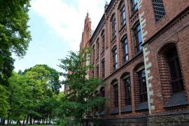 School of Commerce Riga Obernkirchener Sandstein®