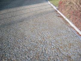 Obernkirchener Sandstein® paving stones split surface