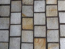 Obernkirchener Sandstein® paving stones surface bush-hammered